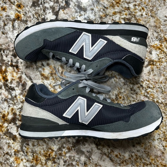 New Balance Black and Gray Sneakers - Picture 2 of 11